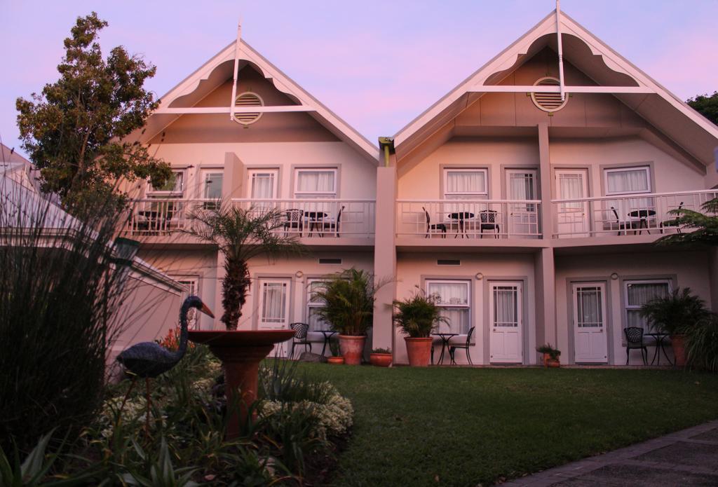 Quarry Lake Inn East London Esterno foto